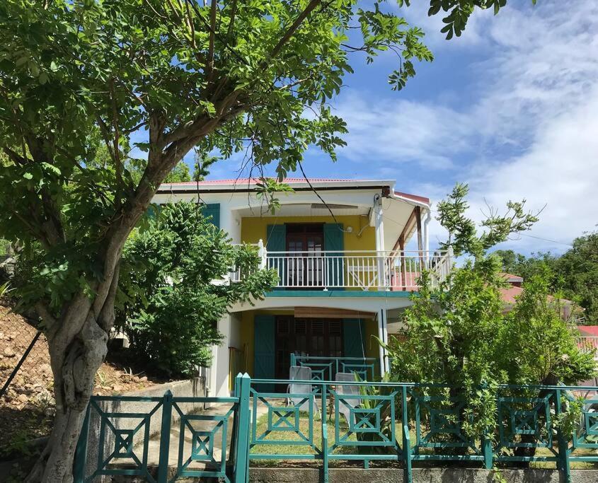 Case A Lili, Joli Bas De Villa Face A La Mer. Terre-De-Haut Exterior photo
